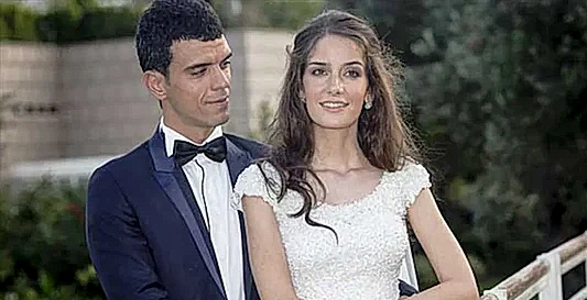 Julia Looman’ın Gözalıcı Gelinlik Tercihi Alisse nuerA Oldu